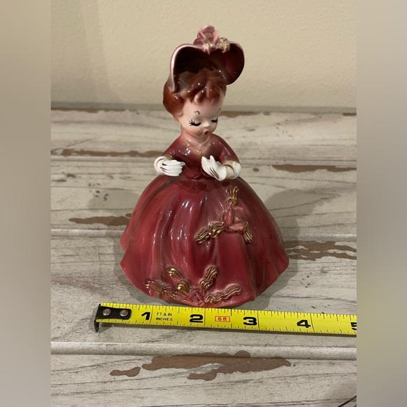 Vintage Arnart Cherchez La Femme Figurine Lady Dress /w Roses #7616 Japan 1950 - Picture 7 of 8